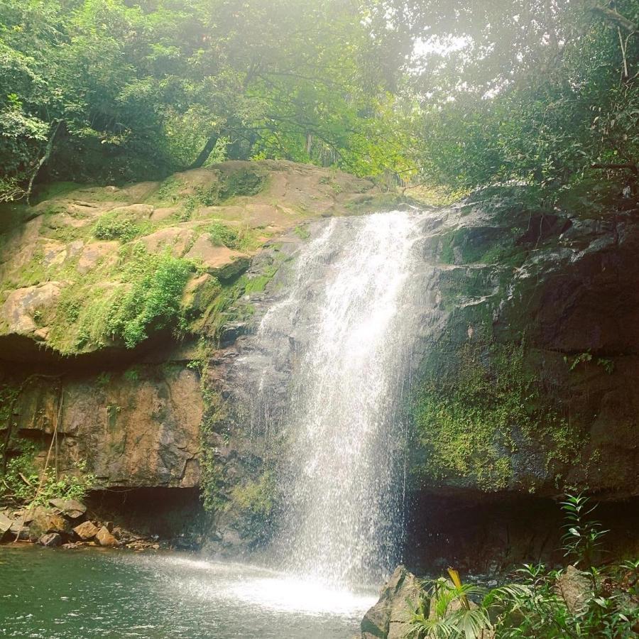 Waterfall Accomodation Port Glaud Luaran gambar